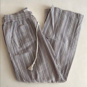 Sonoma Women’s Gray Striped Linen Pants